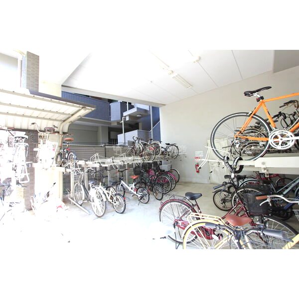 レジュールアッシュ福島の外観8枚目