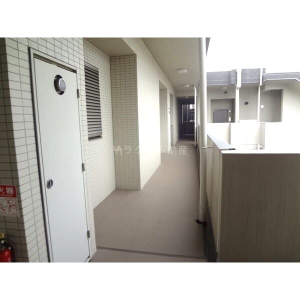 レジュールアッシュ福島の外観10枚目