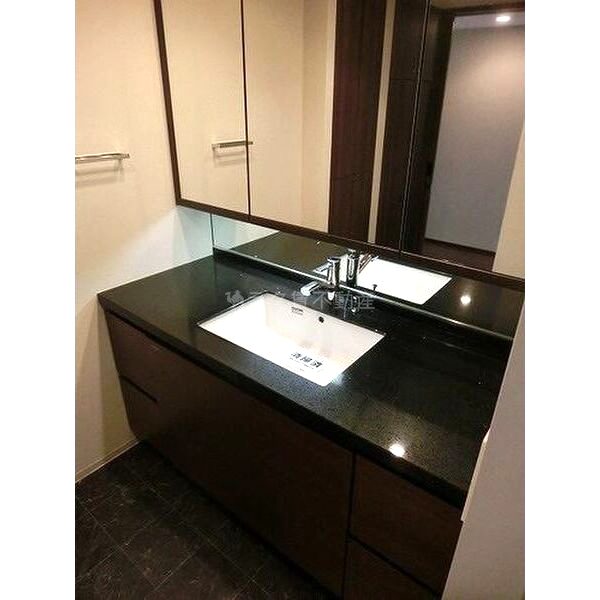 グランレ・ジェイド京都河原町の室内写真3枚目