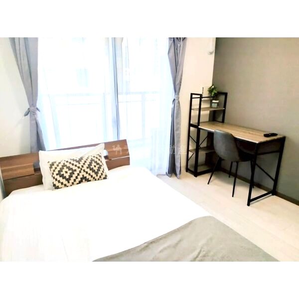 フォーリアライズ弁天町クロスの室内写真1枚目