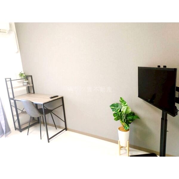 フォーリアライズ弁天町クロスの室内写真3枚目