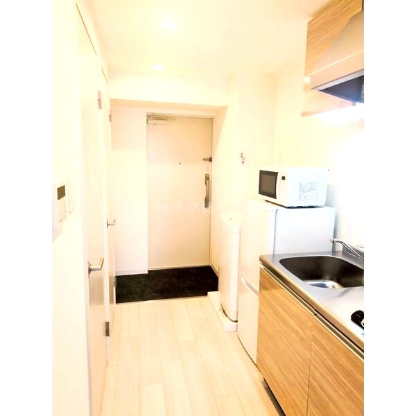 フォーリアライズ弁天町クロスの室内写真5枚目