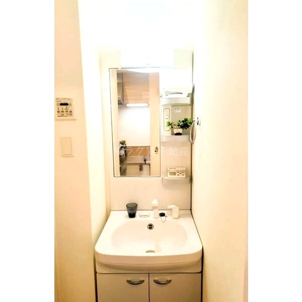 フォーリアライズ弁天町クロスの室内写真6枚目