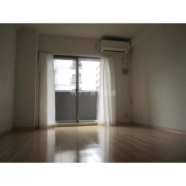 ラクラス新大阪の室内写真3枚目