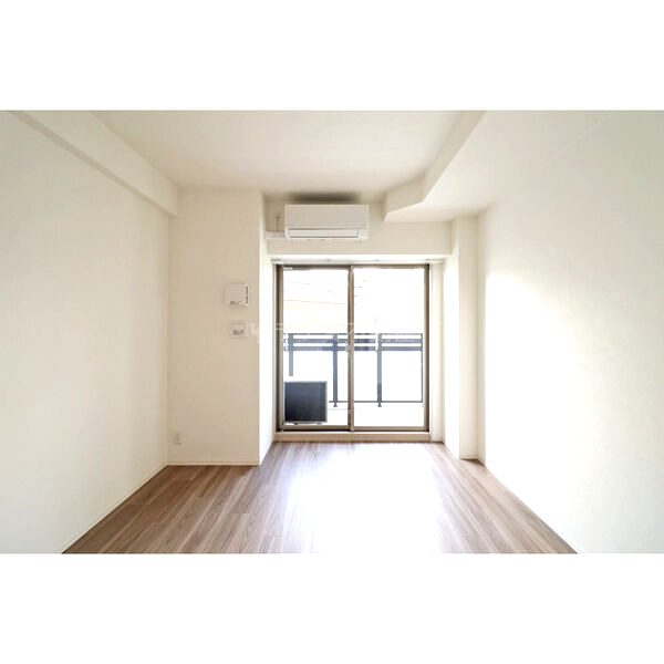 GENOVIA神戸湊川公園の室内写真9枚目