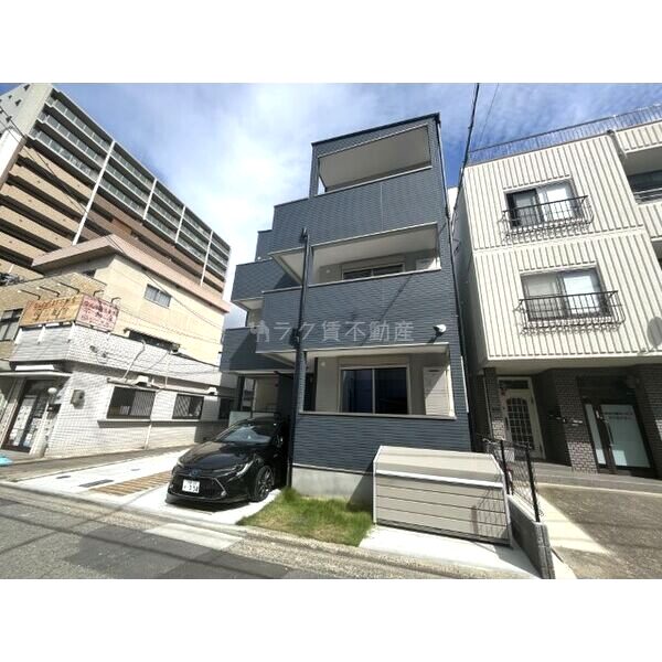カーサセレーノの外観2枚目