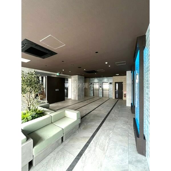 MELDIA CREST TAPP NAMBA-WESTの外観4枚目