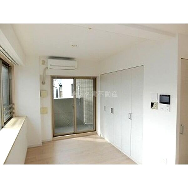 ライオンズ京都四条烏丸レジデンスの室内写真3枚目