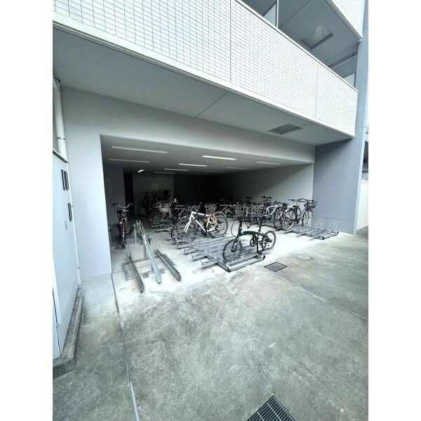 クレア・ド・ルーン伊丹の外観3枚目