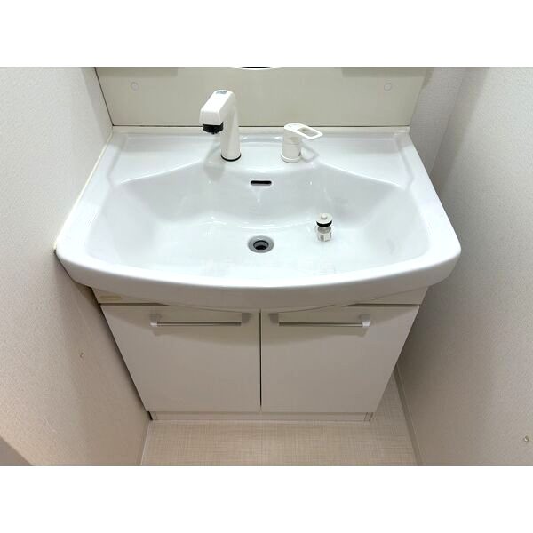 クレア・ド・ルーン伊丹の室内写真2枚目