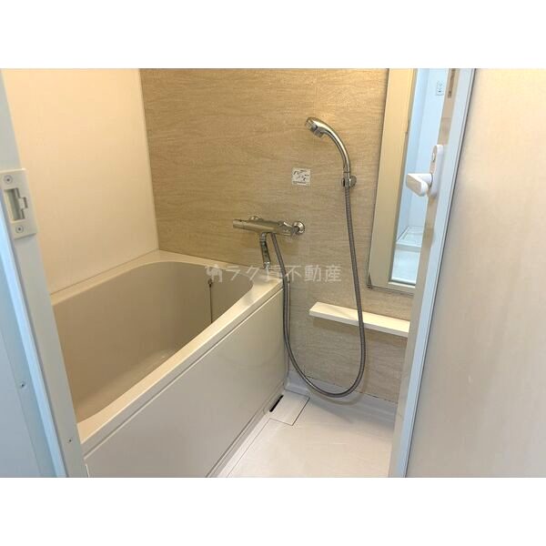 クレア・ド・ルーン伊丹の室内写真3枚目