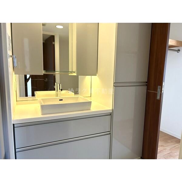 アークアベニュー梅田北の室内写真8枚目