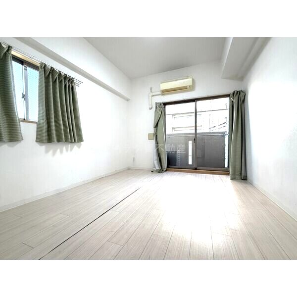 インプルーブ四天王寺の室内写真1枚目