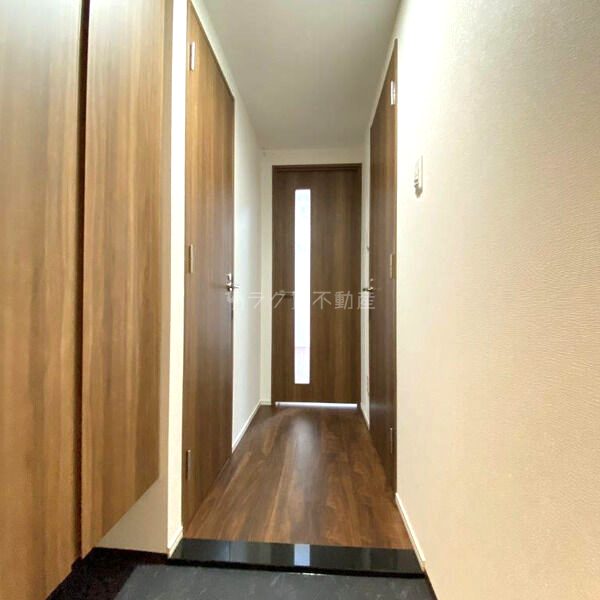 Y&Rino Residenceの室内写真1枚目