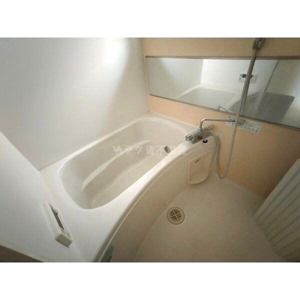 パラドール宝塚の室内写真3枚目