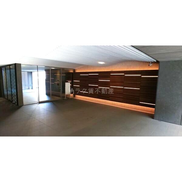 アーバンエース五条公園パルの外観2枚目