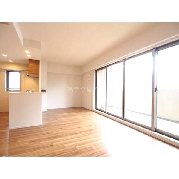 プレミスト都島パークフロントの室内写真4枚目