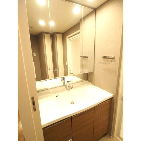 プレミスト都島パークフロントの室内写真9枚目