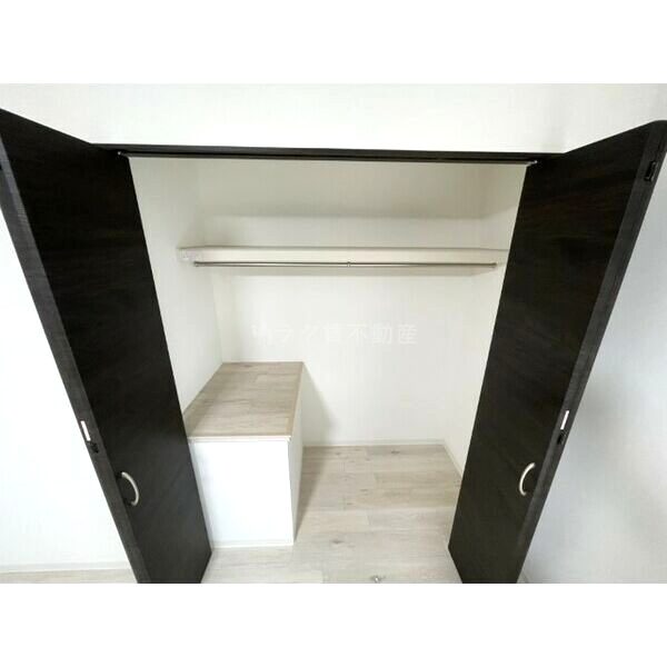 エステイトE桂川B棟の室内写真3枚目