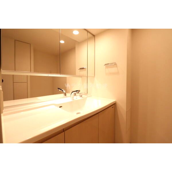 シエリアタワー大阪福島の室内写真5枚目