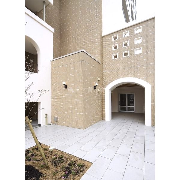 アイボリーポワント難波WESTの外観4枚目