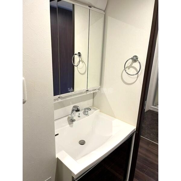 セレニテ梅田北Premiumの室内写真17枚目