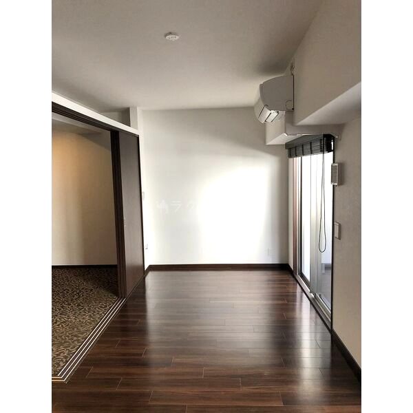 セレニテ梅田北Premiumの室内写真1枚目