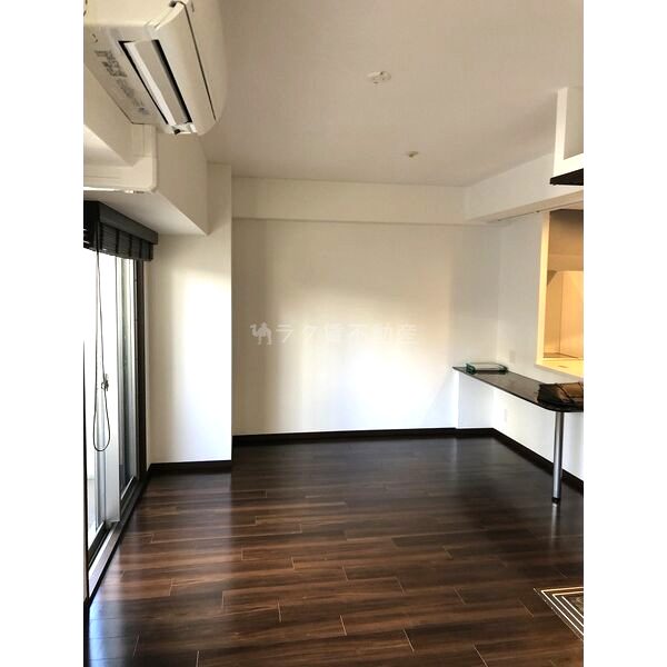 セレニテ梅田北Premiumの室内写真2枚目