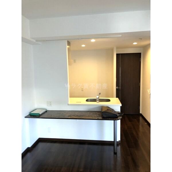 セレニテ梅田北Premiumの室内写真4枚目