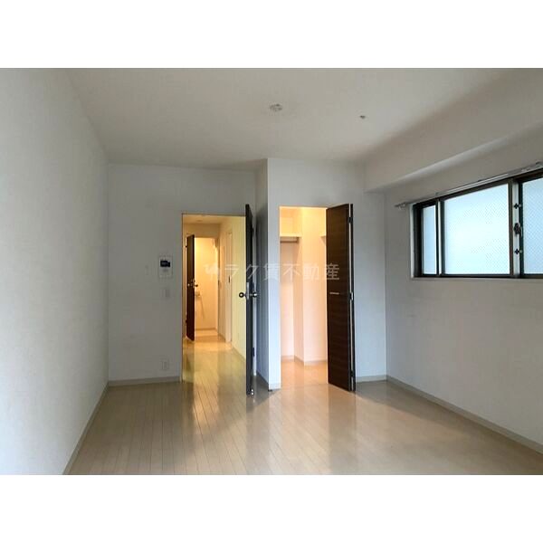 クリスタルグランツ新大阪の室内写真1枚目