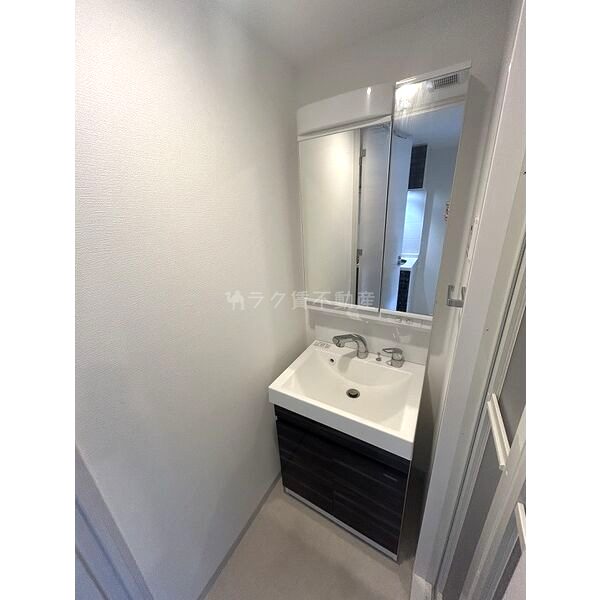 ライジングメゾン新大阪サウスの室内写真9枚目