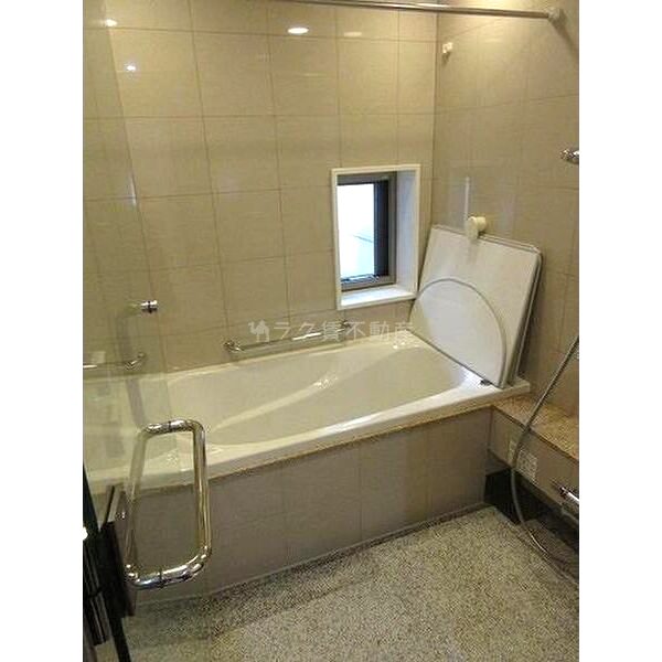 グランフロント大阪オーナーズタワーの室内写真3枚目