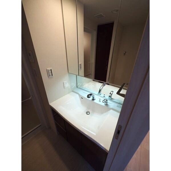 プレサンスロジェ森ノ宮の室内写真5枚目