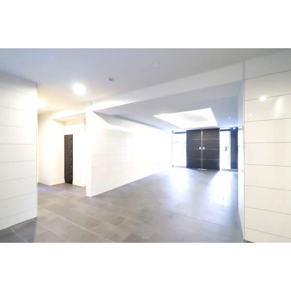 アドバンス神戸ラシュレの外観2枚目