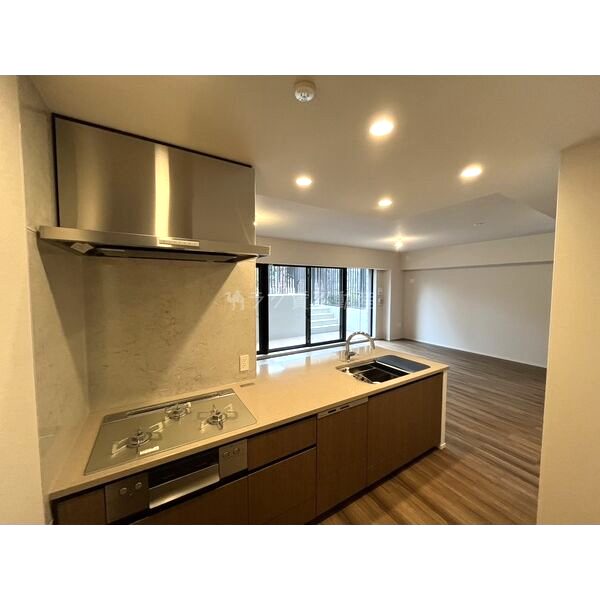 レジェイド帝塚山の室内写真3枚目