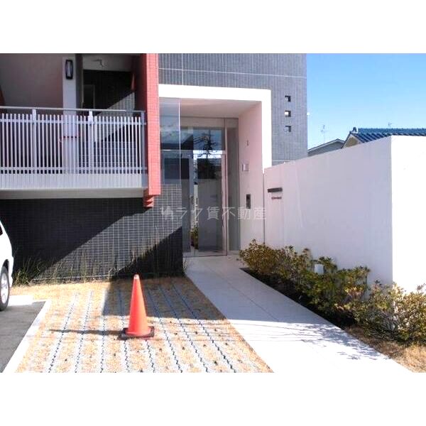 HGTコート高槻の外観2枚目