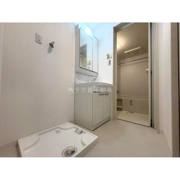 ロジェ泉佐野の室内写真8枚目