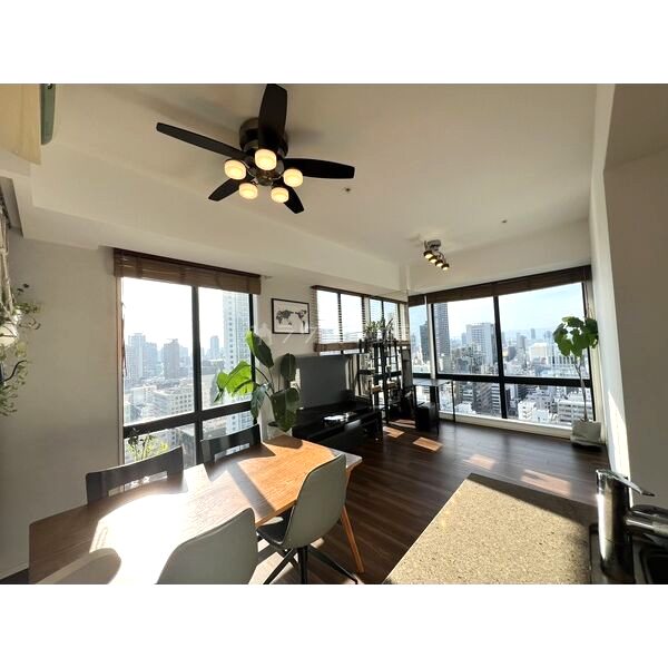 ブランズタワー大阪備後町の室内写真1枚目