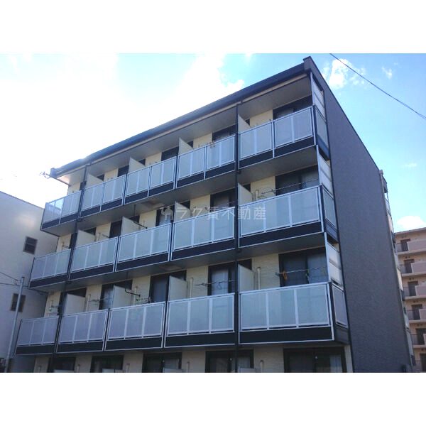 レオパレスイーズプレイス