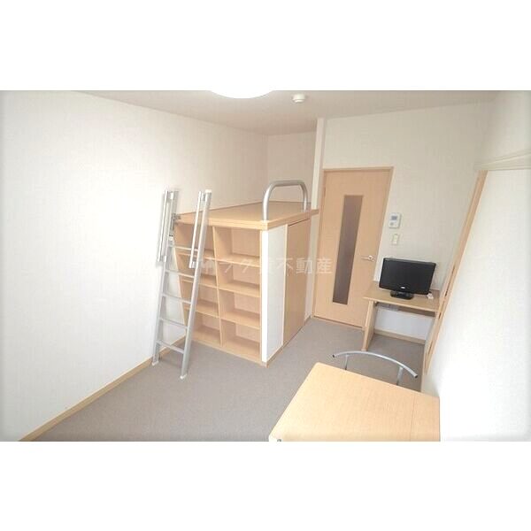 レオパレスイーズプレイスの室内写真15枚目