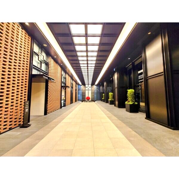 シエリアタワー千里中央の外観2枚目