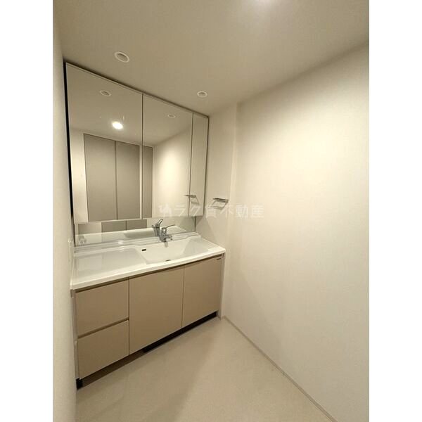 シエリアタワー千里中央の室内写真4枚目