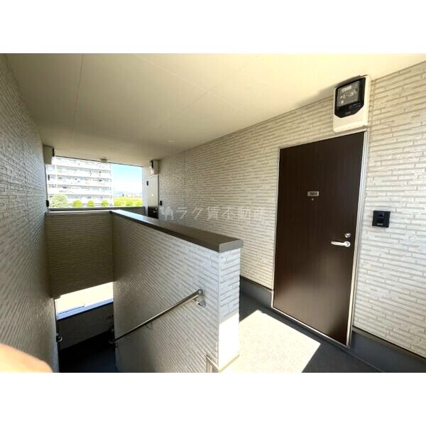 ジーメゾン伏見エルデの外観6枚目