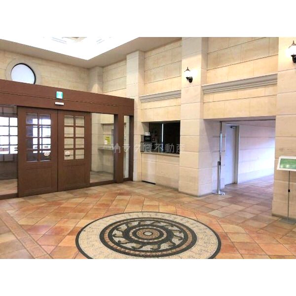 リバーガーデンコスモスクエアの外観2枚目