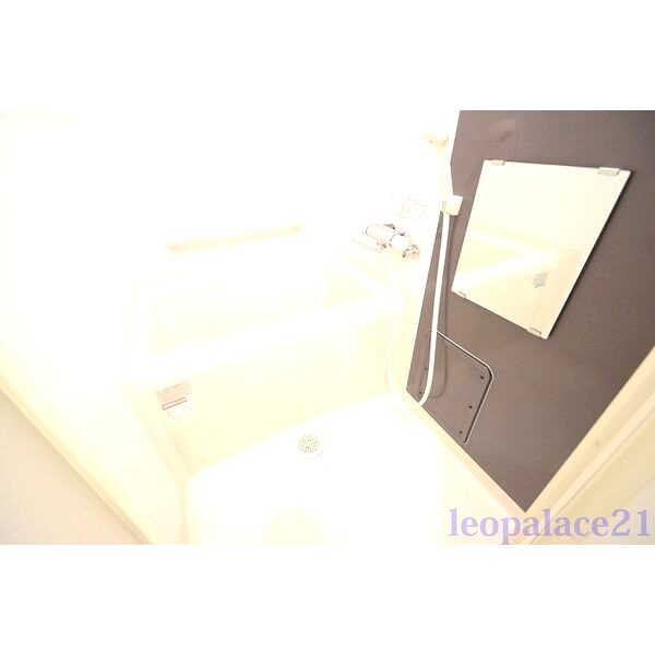 クレイノ浪華IVの室内写真19枚目