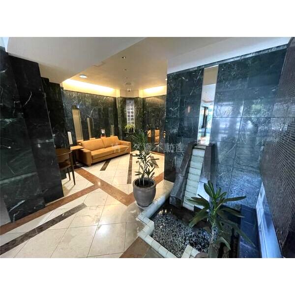 アクアスイート新大阪の外観2枚目