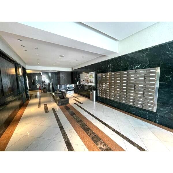 アクアスイート新大阪の外観3枚目