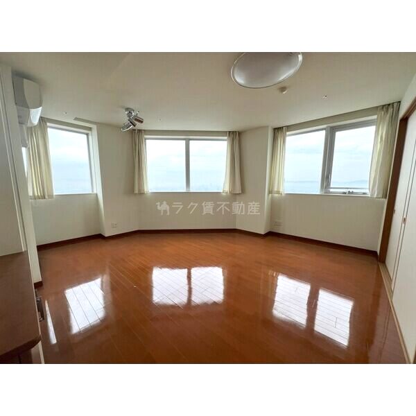 サンマークスだいにちルナタワーの室内写真1枚目