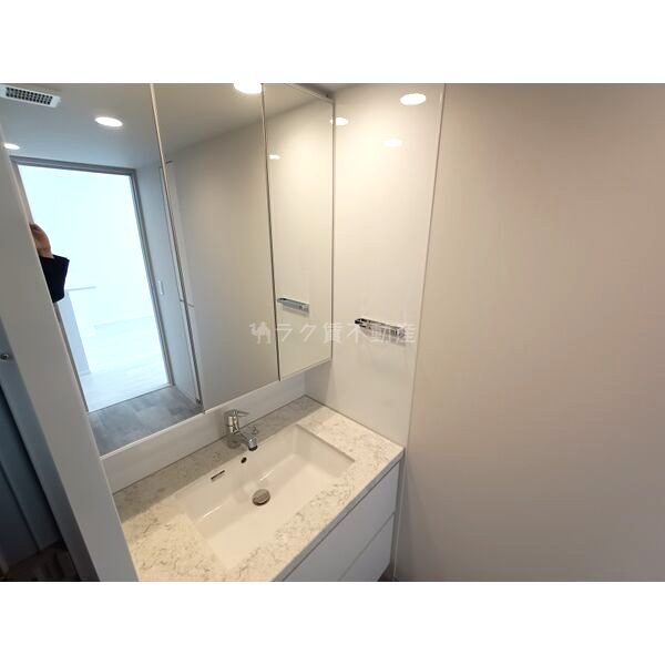 ローレルコート上本町5丁目の室内写真5枚目