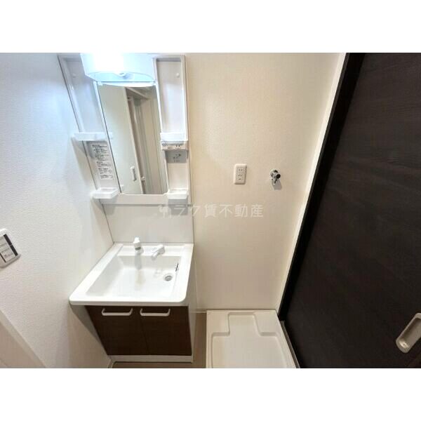 シエーナ若江岩田の室内写真6枚目